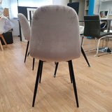 Silla tapizada terciopelo gris perla