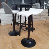 Taburete elevable y giratorio blanco