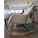 Balancín Mecedora Mid Century color crema