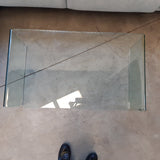 Cristal curvado - mesa de centro 110 x 55 cm.