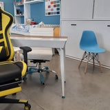 Silla DSW azul claro