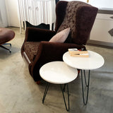 Mesa auxiliar de piedra blanca 40 cm.