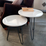 Mesa auxiliar de piedra blanca 45 cm.