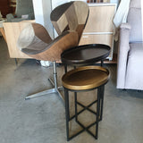 2 mesas auxiliares ovaladas con bandeja, latón y bronce