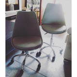 Silla de oficina gris