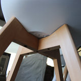 Silla con cojín y madera maciza blanca / gris / negra