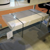 Mesa de centro de cristal y caja blanca 110 x 60 cm.