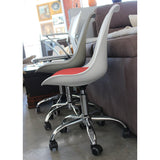 Silla de oficina blanca